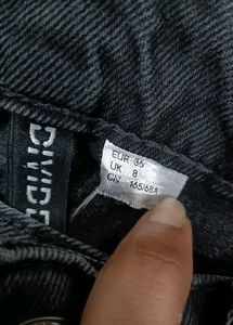 H&amp;M High Waist Straight Leg Denim👖