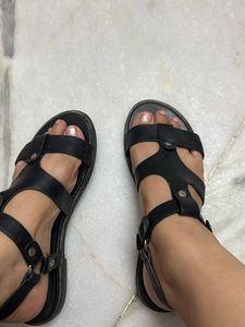 Forever 21 Flat Sandals