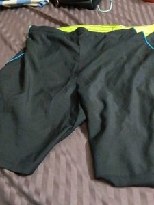 Set Of 2 Shorts For Men And Women