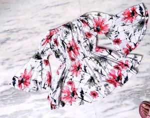 Off Shoulder Top😍