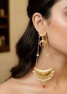 Stunning Gold-toned Earrings