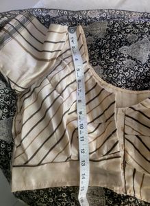 *Flat 50 Off* Beige-black Art Silk saree, Blouse