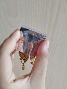 PRETTY EARRINGS 🥰