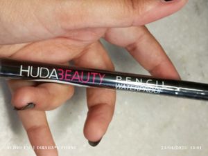 Huda Beauty Pencil Waterproof Eyeliner