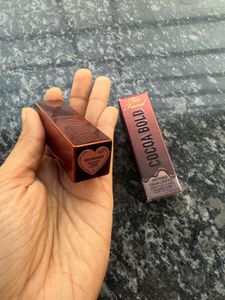 Too Faced Cocoa Bold Creme Lipstick ( Milk Shake))