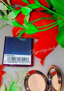 Charlotte Tilbury Airbrush Flawless Compact