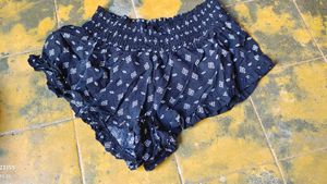 I. 4 SHORTS IN JUST 99