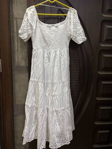 White Eyelet Midi Dress.SIZE-30-36.