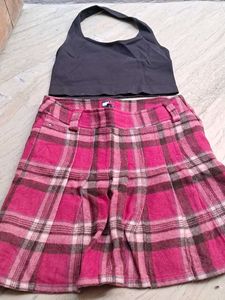 stylish  top n Tommy  Hilfiger platted  skirt