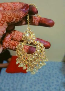 Beautiful Golden Mangtika