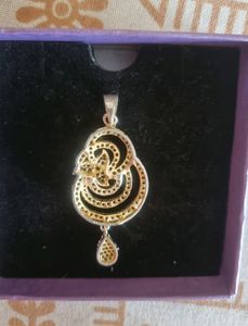 Diamond And Gold Stylish Jewellery