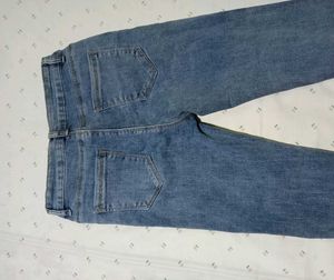 Distressed Skinny Jeans