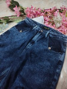 Beautiful DENIM Jeans For Women💙Flared