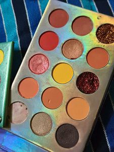 Huda Girl Color Board Eyeshadow Palette