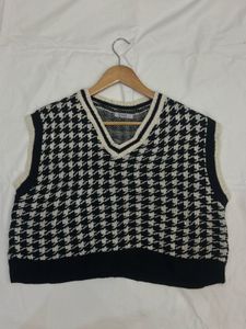 Houndstooth Knit Vest