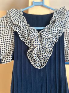 Chic Navy Blue Top