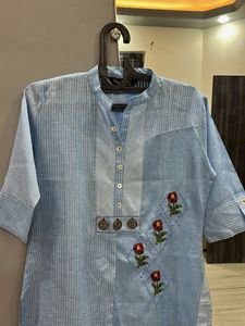 Floral Embroidered Kurta