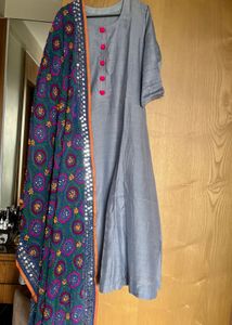 phulkari dupatta with Chanderi suit