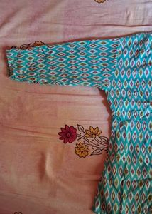 Stylish Blue Printed Tunic Top. used only one time