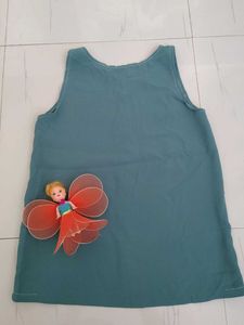 Vintage-Inspired Green Top
