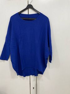 Cobalt Crush! Effortless Chic Crepe Top 💙