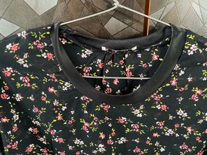Daisy print Crop Top With satin Lace