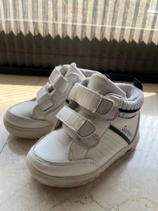 Cute White Sneakers - bought from Stelatoes