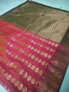 combo💗Elegant Pink Floral Saree