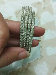 White Stone Mettel Bangles Set