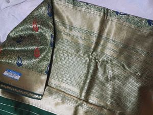 💥🆕️ Heavy Woven Green Silk Saree