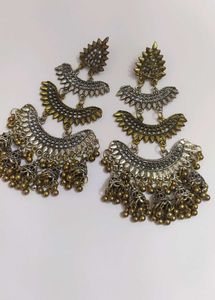 Nayra Earring