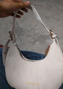 White Shoulder Bag – Unused, with Original Packagi