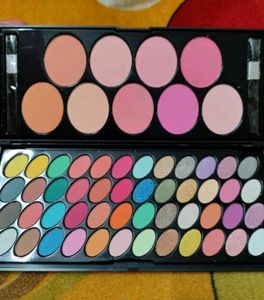 Eyeshadow Plus Blush Pallet