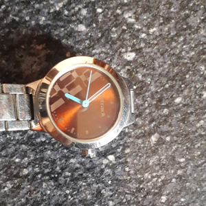 woman fastrack watch
