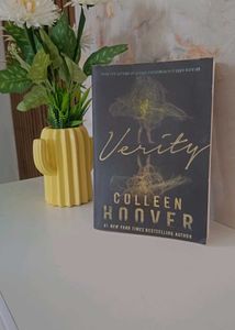 Verity Colleen Hoover