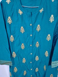 Elegant Embroidered Kurta