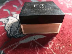 Combo- Nykaa Concealer Palate/ Maybelline Loose Po