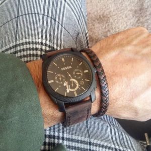 FOSSIL LEATHER STRAP WATCH