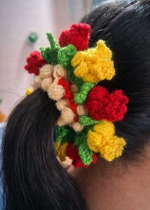 Colorful Crochet Scrunchie 🫶🌸