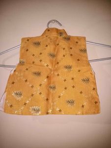 Festive Boys&#39; Waistcoat