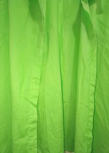 H &amp; M  Shirt ( Lime Green 💚 )