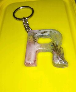 Resin Letter &#39;R&#39; Keychain