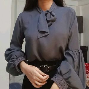 Elegant Bow Top