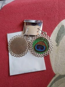 Mor Pankh Look Earing Elegant