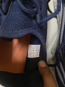 Flat 200-Branded Men’s Shoe