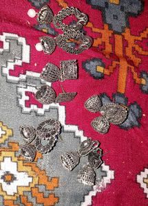 Silver Tone Earring Set