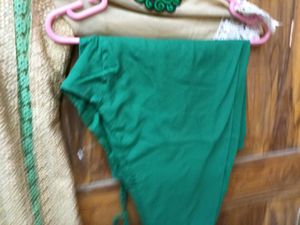 GentlyUsed Elegant Cream&amp;GreenEmbroidered KurtaSe