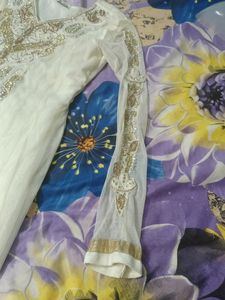 Elegant White &amp; Gold Anarkali