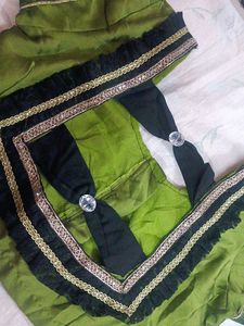 Green Embroidered Saree With Blouse
