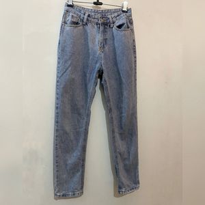 Straight Jeans